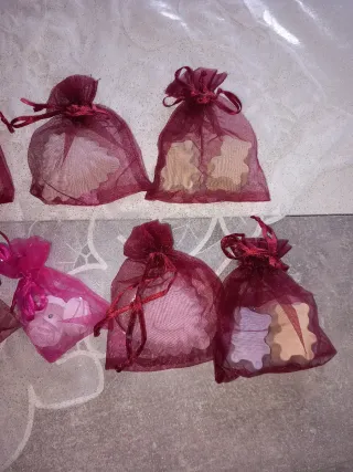 Sacchetti con gessetti profumati fatti a mano