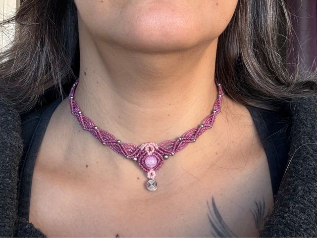 Gargantilla macramé hecha a mano