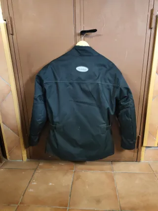 Chaqueta de moto negra , talla 2XL. Marca RAINERS
