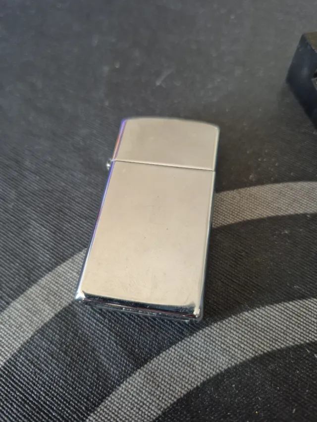 Accendino Zippo Slim Cromato