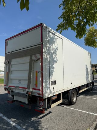 Renault Trucks Midlum 2015