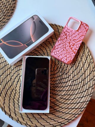 iPhone 16 Pro Max 256 GB Titanio Dorado