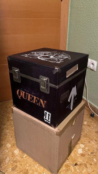 Queen - Live at Wembley Stadium Roadie Cube de segunda mano por
