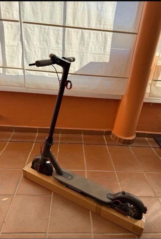 Patinete Eléctrico Xiaomi M365 + Casco