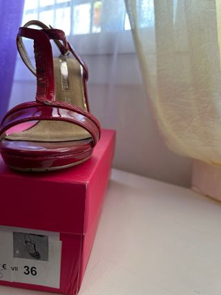 Zapato de tacón Mariamare rojo