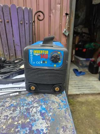 Soldador Inverter 140A y CASCO SOLDAR