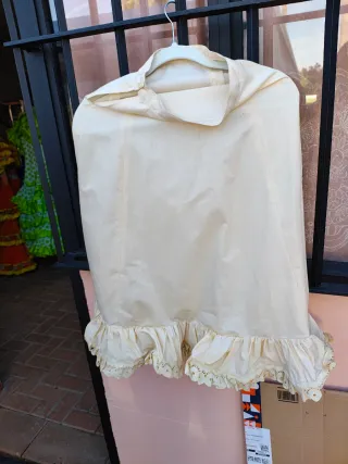 Traje Flamenca Turquesa Volantes con enagua