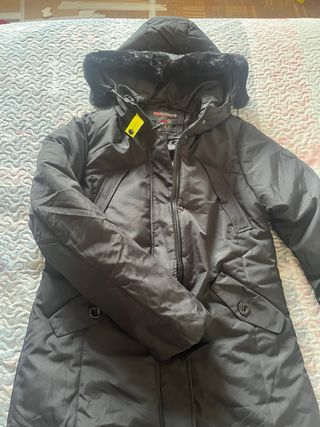 Chaqueta Norway Negra con Capucha