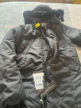 Chaqueta Norway Negra con Capucha