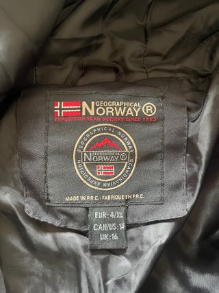 Chaqueta Norway Negra con Capucha