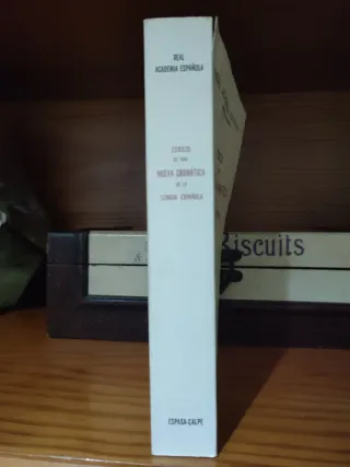 Esbozo de una nueva gramática de la lengua