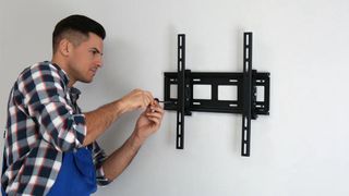 MONTAJE SOPORTE DE TV