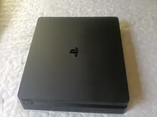 PS4 (PlayStation 4) Negra