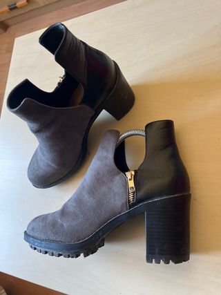 Botines grises y negros con tacón, cómodas 2 usos