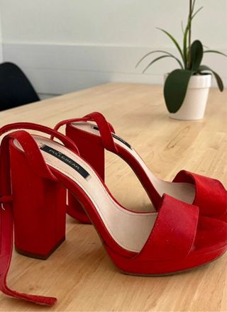 Sandalias Pull&Bear tacón plataforma rojas