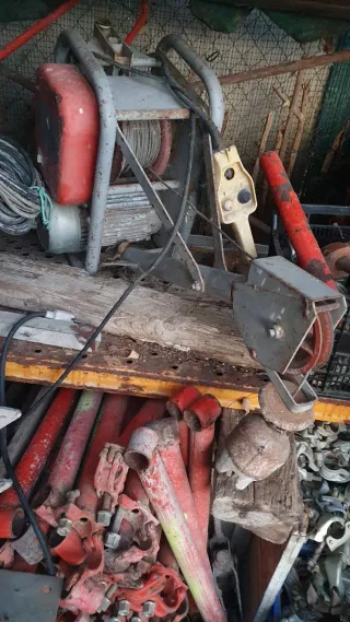 Montacargas maquinillo