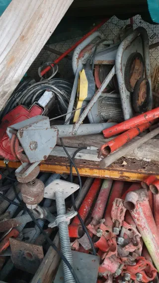 Montacargas maquinillo