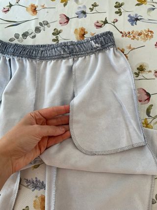 Pantaloni grigi effetto marmo