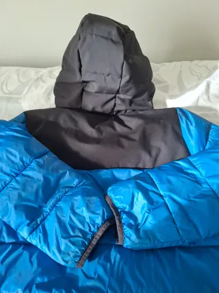 Abrigo Cazadora Champion Azul y Negro