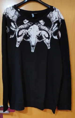 Sudadera finita craneo y cuernos en blanco XL