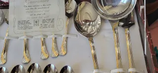 Servizio posate Gottinghen oro 18 kt e acciaio