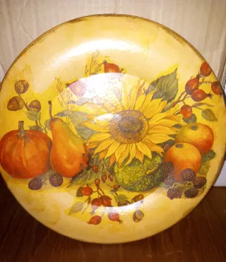 Piatto decoupage centrotavola decorato