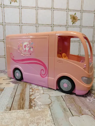 Camper per Barbie super accessoriato