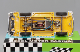 Aston Martin BD4 Triang Scalextric RECREACION