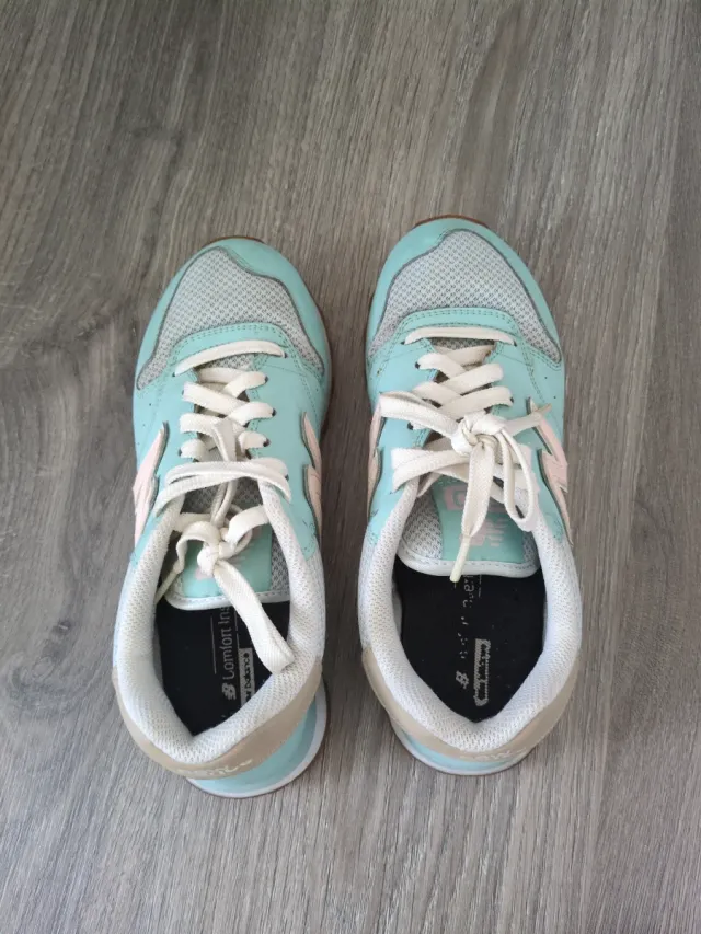 Sneakers New Balance Teal e Rosa