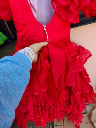 Traje de flamenca rojo abullonado