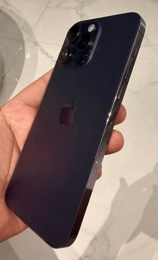 iPhone 14 Pro Max Morado