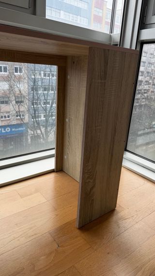 Tavolo da studio con cassettiera