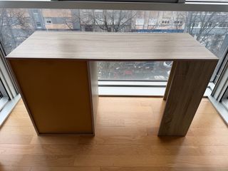 Tavolo da studio con cassettiera