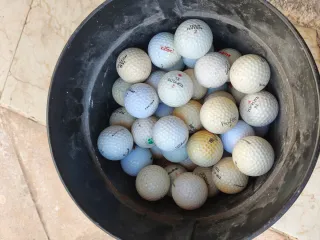 115 Pelotas de Golf Variadas