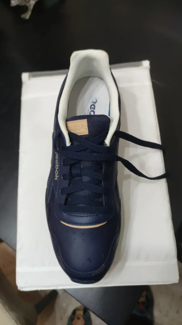 Zapatillas Reebok Azul Marino y Beige