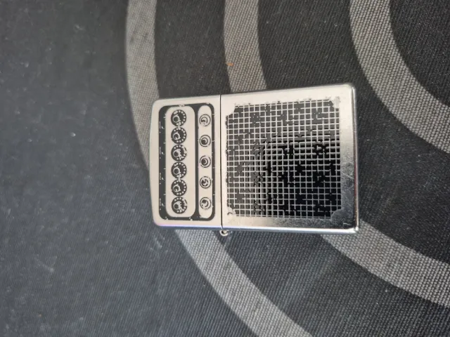 Accendino Zippo Design Radio Vintage