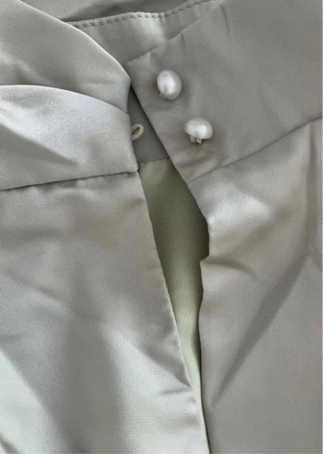 Vestido satén verde salvia Talla M