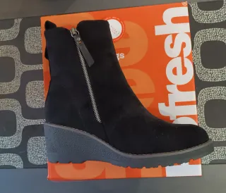 Stivaletti Refresh con zeppa n.41