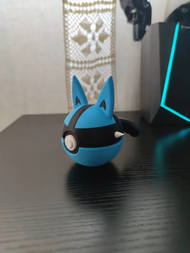 PokéBall Lucario