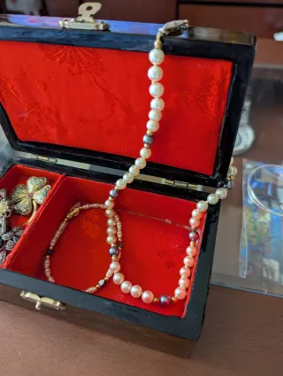 Collar de perlas. Regalo pulsera.