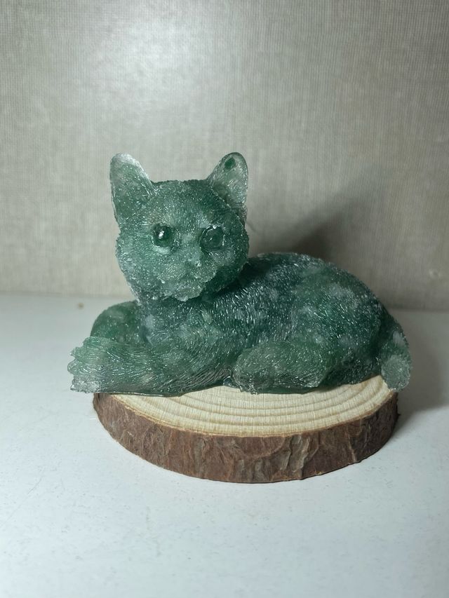 Gato de mineral aventurina