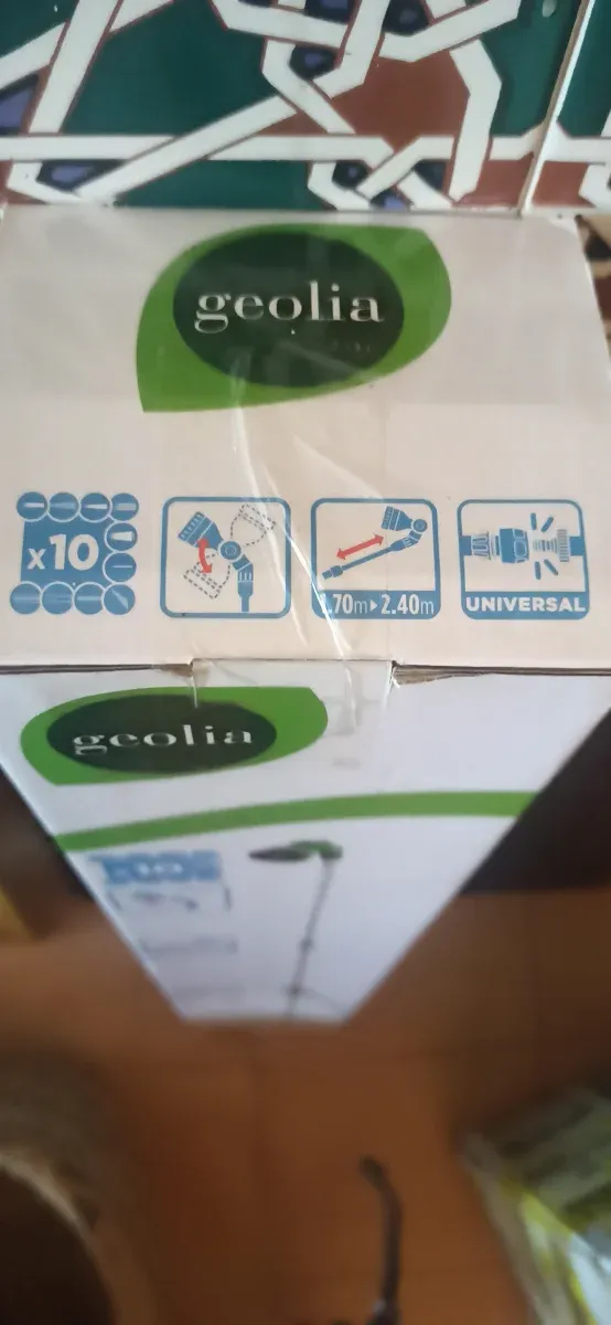 Ducha exterior trípode ajustable