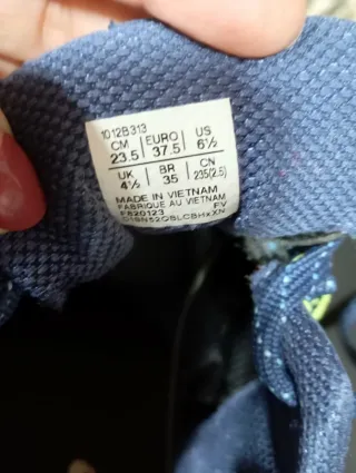 Zapatillas Asics Talla 37.5 Nuevas