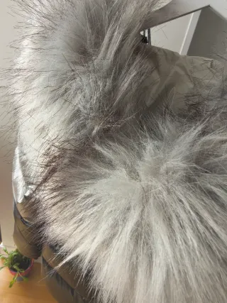 Abrigo plumífero Kling plateado y negro