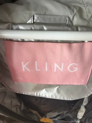 Abrigo plumífero Kling plateado y negro