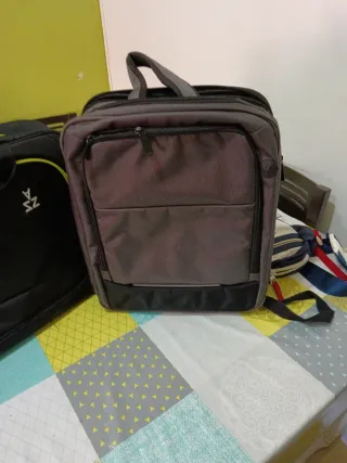 2 Mochilas para portátil