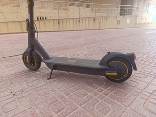 Patinete Eléctrico Segway Ninebot MAX G30 E2