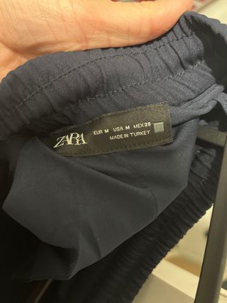 Pantalón chándal Zara azul con raya lateral