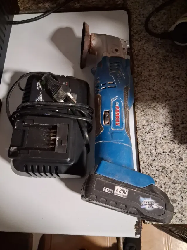Lijadora Ferrex 20V con Cargador