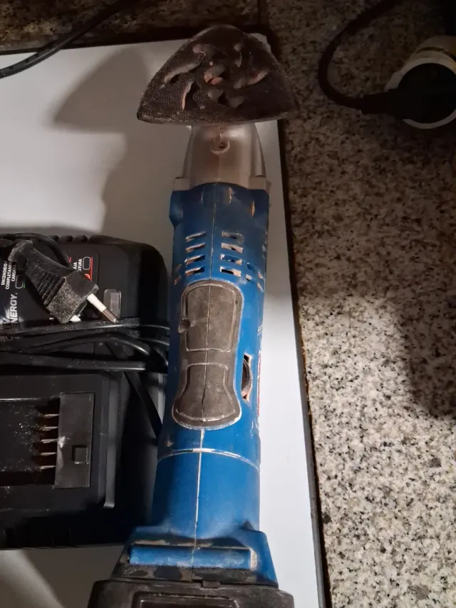 Lijadora Ferrex 20V con Cargador